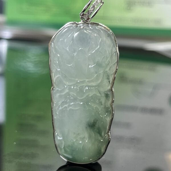 翡翠,玉,龍牌,玉器,翡翠A貨,翡翠吊墜,玉吊墜,香港翡翠,翡翠介紹,冰種翡翠,糯冰種翡翠,翡翠飾品,翡翠鑑定證,翡翠玉石,翠色,天然翡翠,玉石,