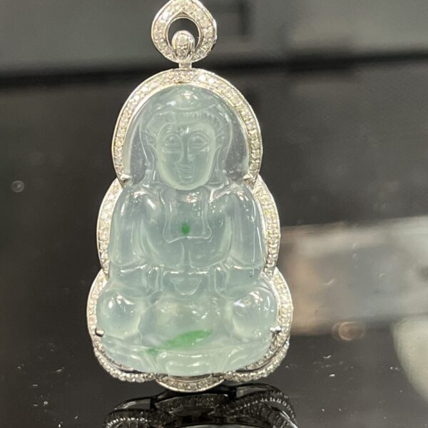 翡翠,玉,觀音,玉觀音,觀音菩薩,玉器,翡翠A貨,玉吊墜,香港翡翠,翡翠介紹,冰種翡翠,糯冰種翡翠,翡翠飾品,翡翠鑑定證,翡翠玉石,翠色,天然翡翠,玉石,翡翠觀音,翡翠吊墜,