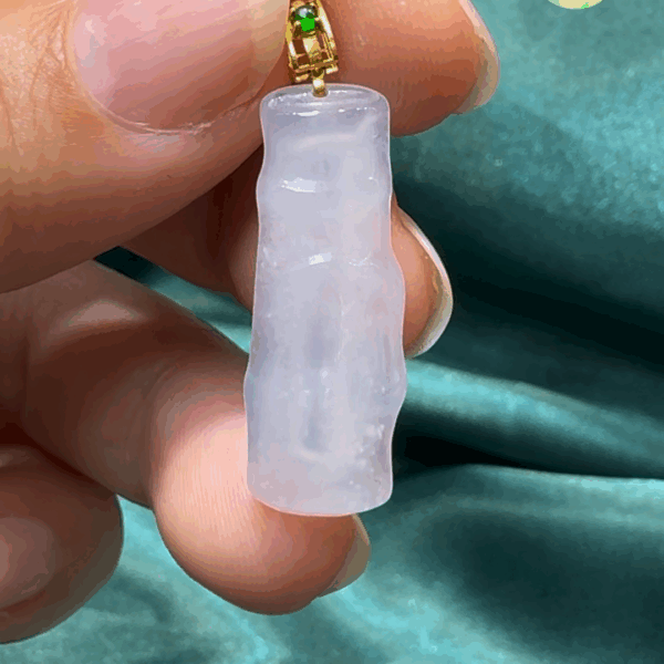 翡翠A貨玉器竹節翡翠吊墜 28 x 10 x 3.5mm