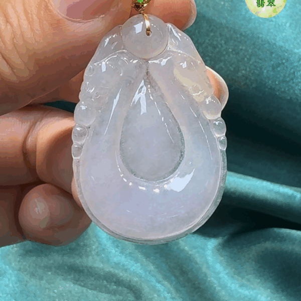 翡翠A貨玉器福貝翡翠吊墜 40 x 27 x 4.4mm