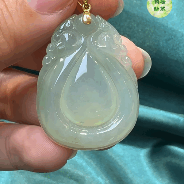 18K白金翡翠A貨玉器福貝翡翠吊墜 約36 x 27 x 4.4mm