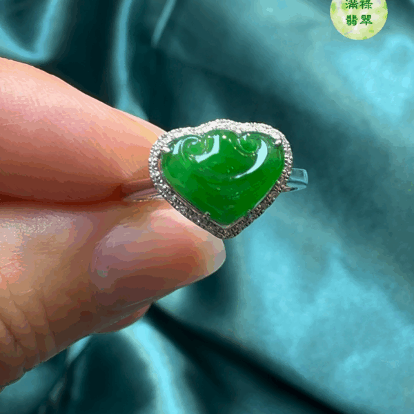 18K翡翠A貨玉器如意翡翠戒指 主石約7.7 x 10mm