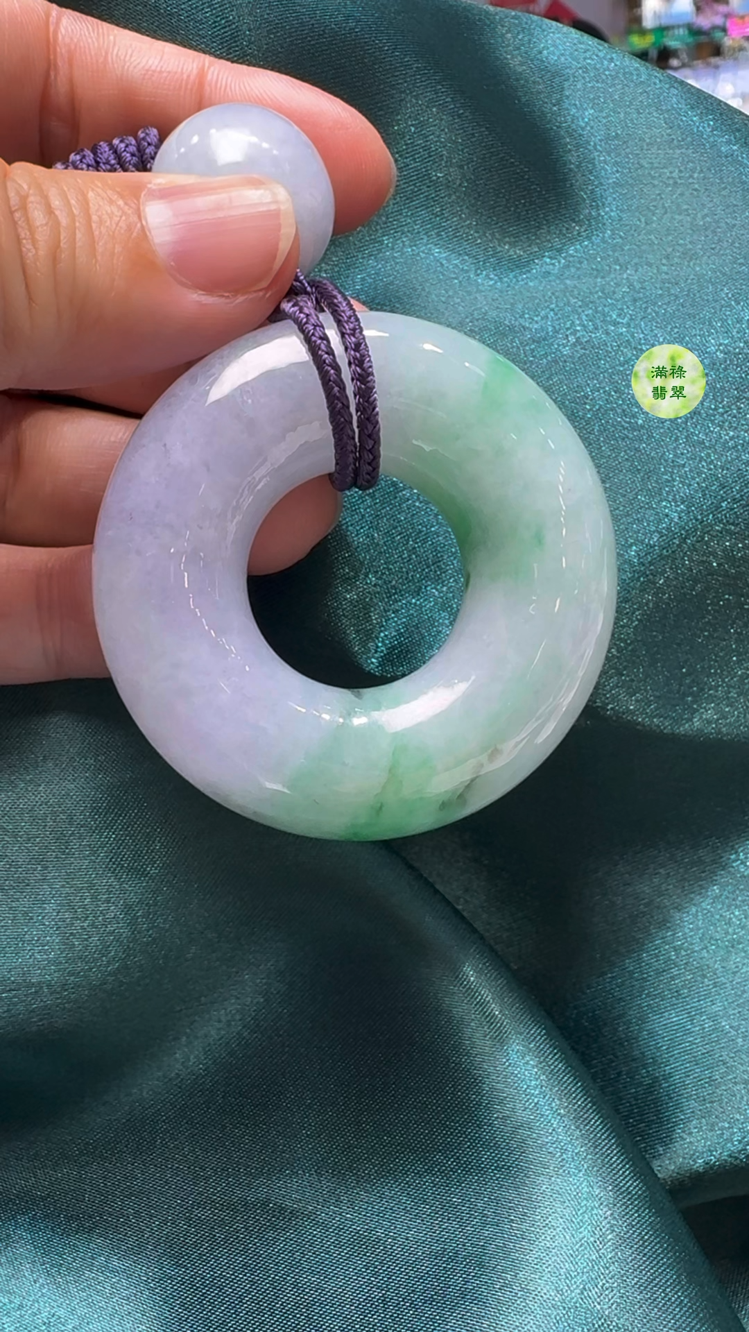 翡翠A貨玉器平安環 49-14mm 配珠18-13mm 1 翡翠A貨玉器平安環 49-14mm 配珠18-13mm