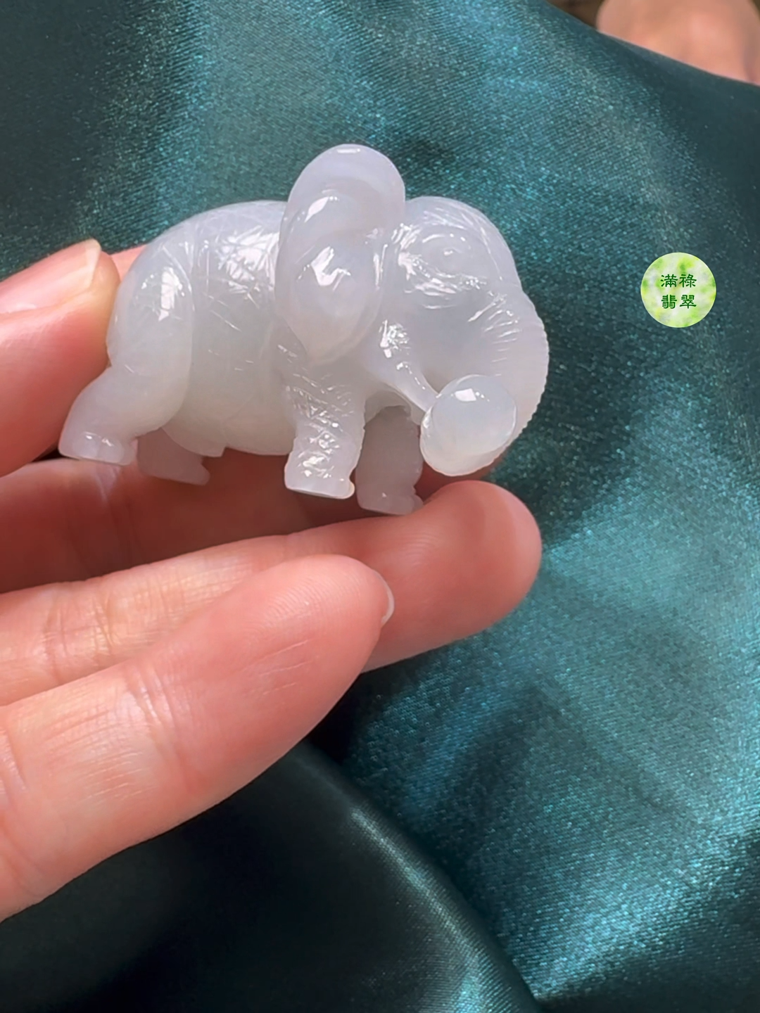 翡翠A貨玉器大象一對53 x 29 x 18mm、42 x 29 x 21mm 7 翡翠A貨玉器大象一對53 x 29 x 18mm、42 x 29 x 21mm - Image 7