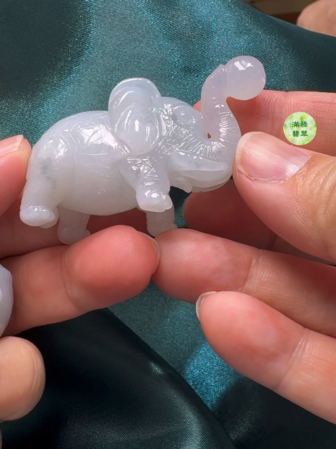 翡翠A貨玉器大象一對53 x 29 x 18mm、42 x 29 x 21mm 9 翡翠A貨玉器大象一對53 x 29 x 18mm、42 x 29 x 21mm - Image 9