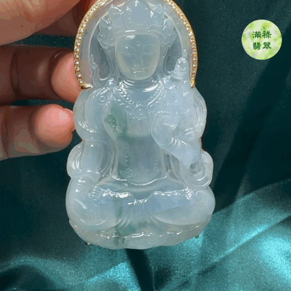 18K翡翠A貨玉器度母翡翠吊墜整個70 x 42 x 7mm