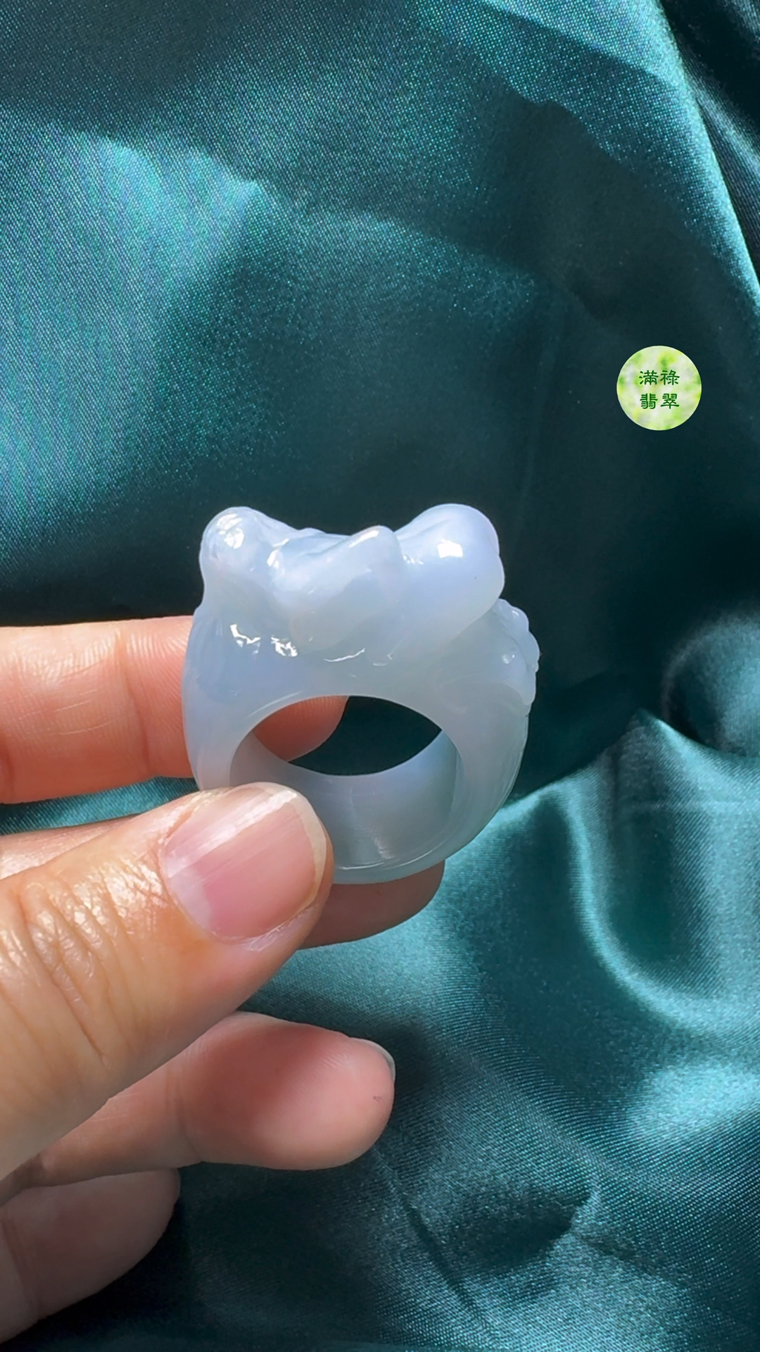 翡翠A貨玉器女姿態玉扳指翡翠戒指外徑38内徑20.6寬14.5mm 1 翡翠A貨玉器女姿態玉扳指翡翠戒指外徑38内徑20.6寬14.5mm