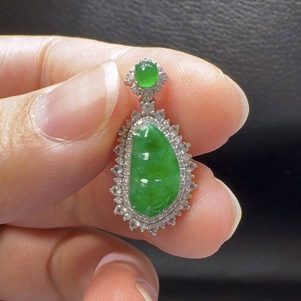 18K翡翠A貨玉器福豆翡翠吊墜 整個25-13-7.8mm