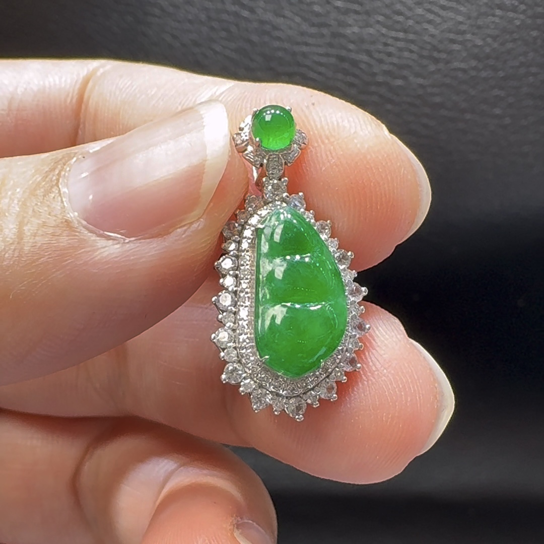 18K翡翠A貨玉器福豆翡翠吊墜 整個25-13-7.8mm 5 18K翡翠A貨玉器福豆翡翠吊墜 整個25-13-7.8mm - Image 5