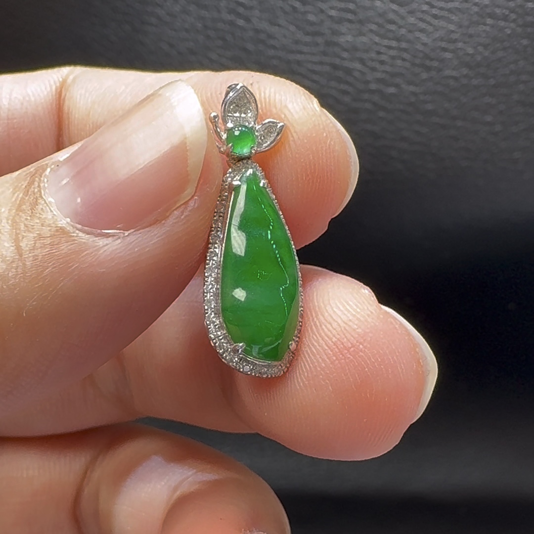 18K翡翠A貨玉器福豆翡翠吊墜 整個25-13-7.8mm 9 18K翡翠A貨玉器福豆翡翠吊墜 整個25-13-7.8mm - Image 9
