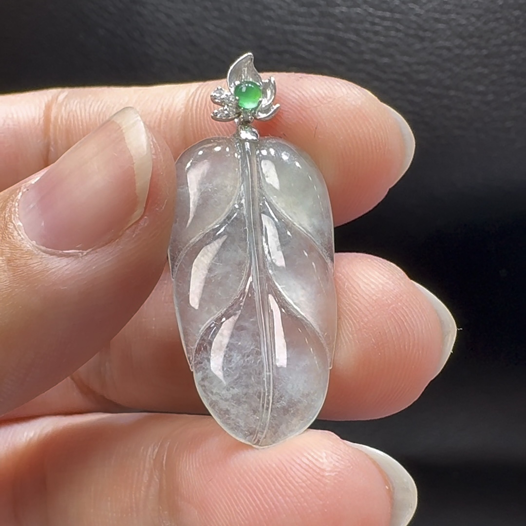 18K翡翠A貨玉器玉葉樹葉翡翠吊墜 整個 37-15-3.3mm 1 18K翡翠A貨玉器玉葉樹葉翡翠吊墜 整個 37-15-3.3mm