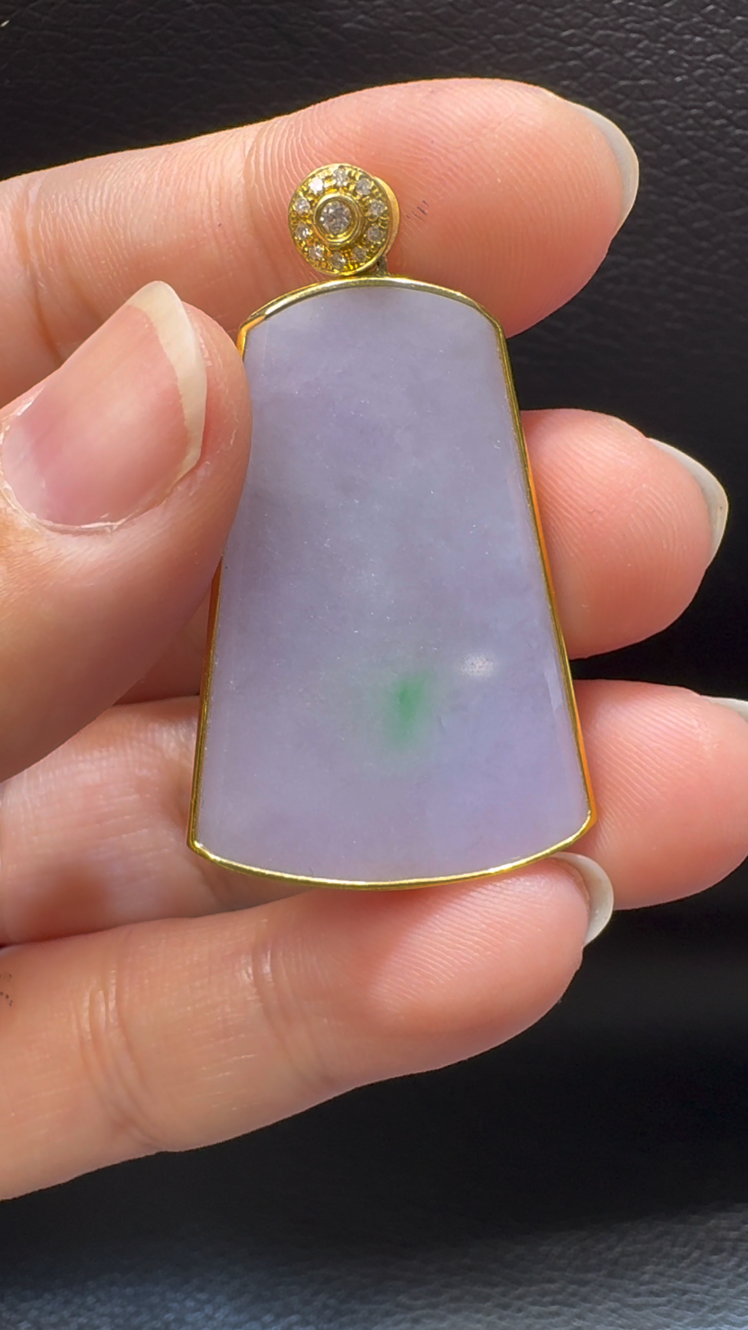 18K翡翠A貨玉器紫羅蘭無事牌翡翠吊墜 整個 41-23-4mm 3 18K翡翠A貨玉器紫羅蘭無事牌翡翠吊墜 整個 41-23-4mm - Image 3