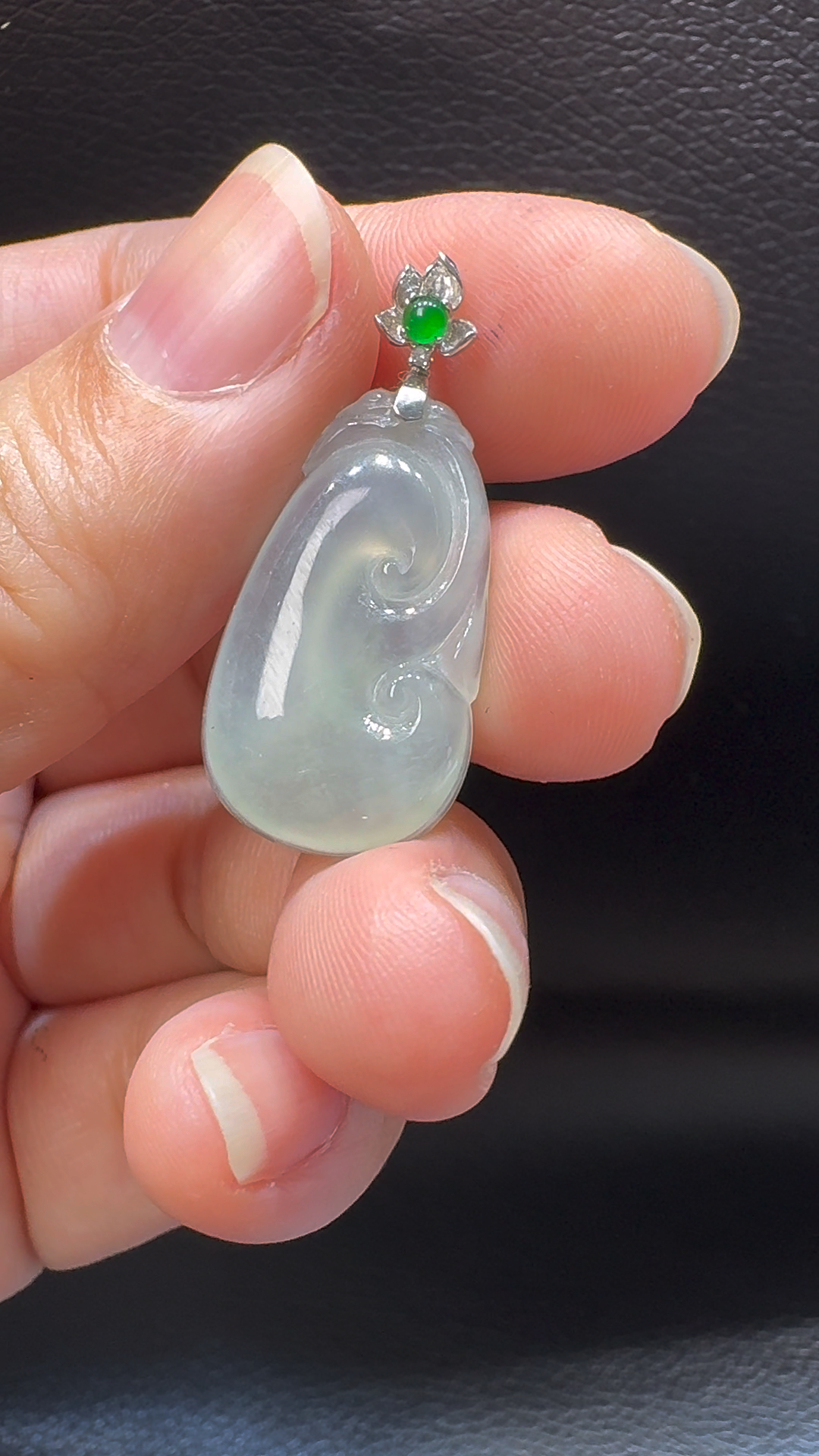 18K翡翠A貨玉器如意翡翠吊墜 整個 32-14-4.6mm 7 18K翡翠A貨玉器如意翡翠吊墜 整個 32-14-4.6mm - Image 7