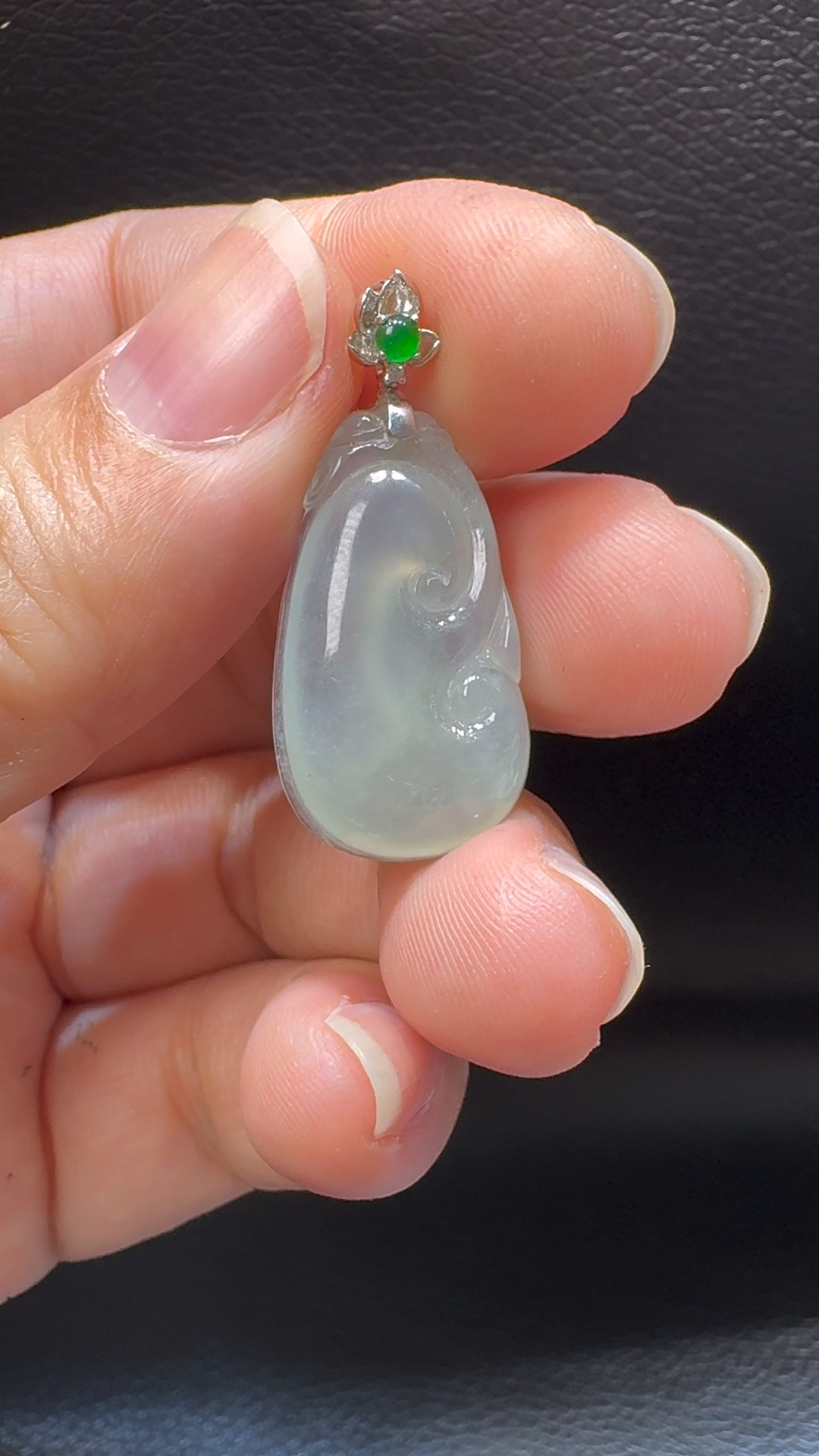 18K翡翠A貨玉器如意翡翠吊墜 整個 32-14-4.6mm 4 18K翡翠A貨玉器如意翡翠吊墜 整個 32-14-4.6mm - Image 4