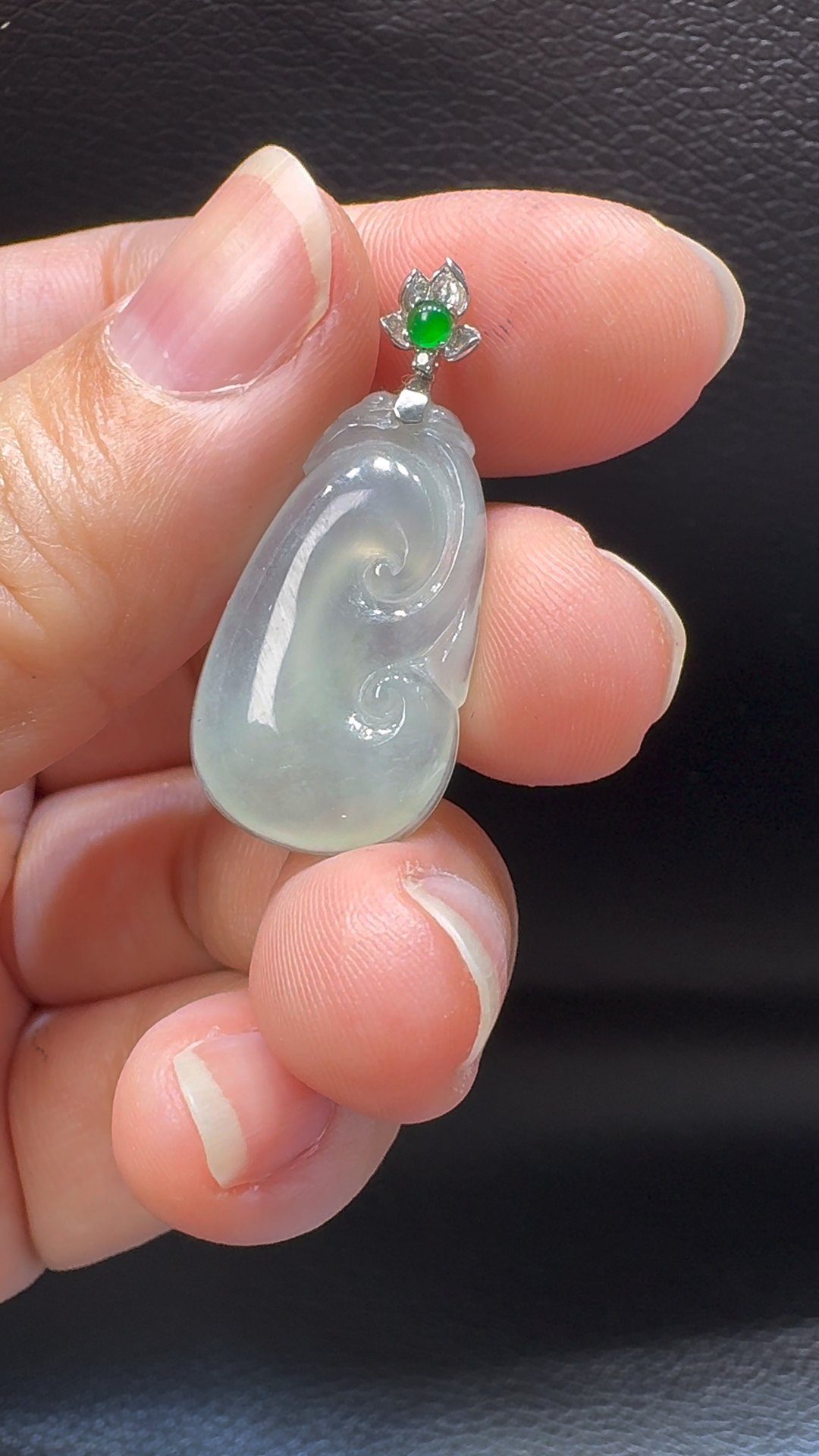 18K翡翠A貨玉器如意翡翠吊墜 整個 32-14-4.6mm 5 18K翡翠A貨玉器如意翡翠吊墜 整個 32-14-4.6mm - Image 5