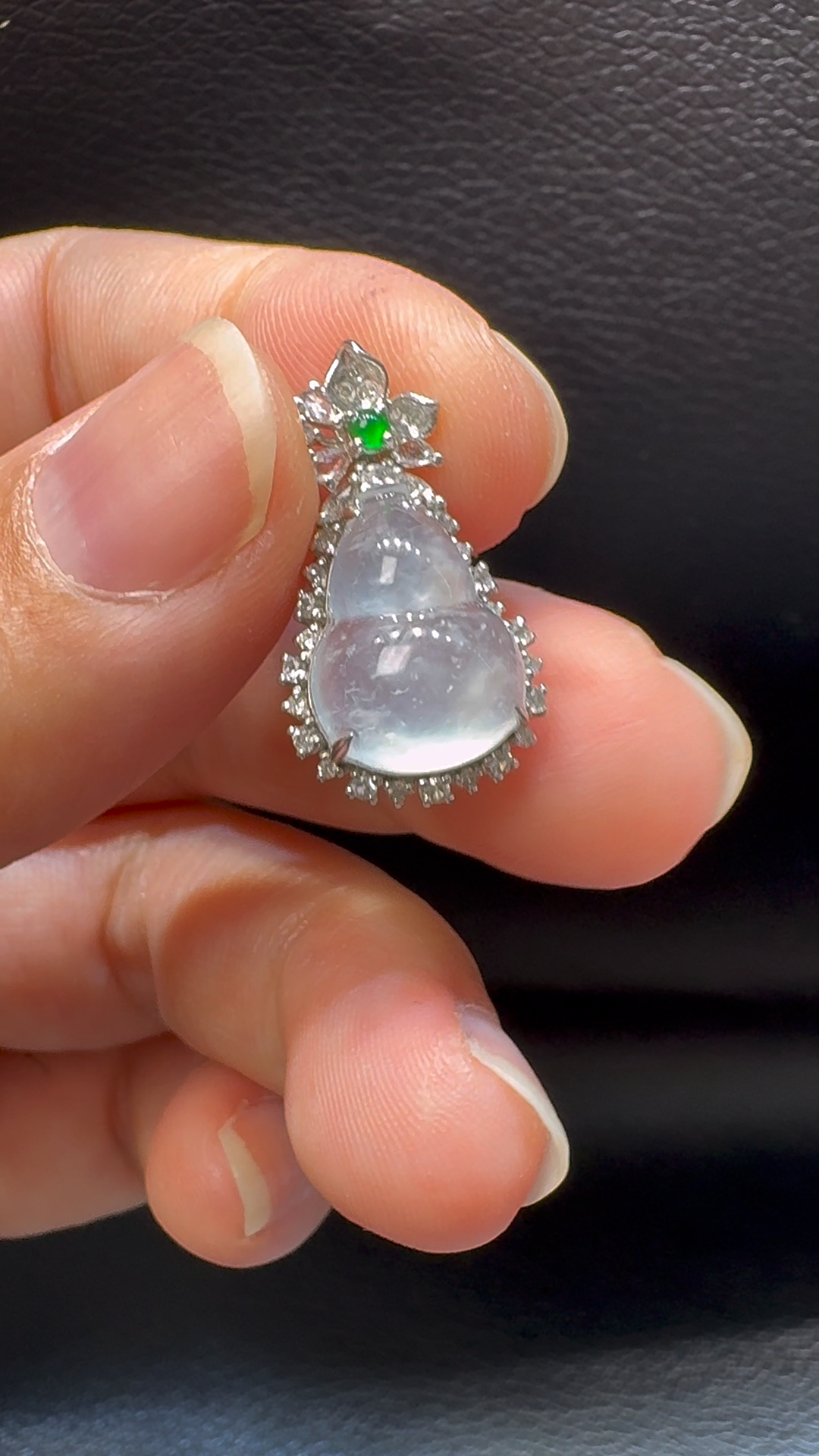 18K翡翠A貨玉器葫蘆翡翠吊墜 整個 22-13-8mm 3 18K翡翠A貨玉器葫蘆翡翠吊墜 整個 22-13-8mm - Image 3