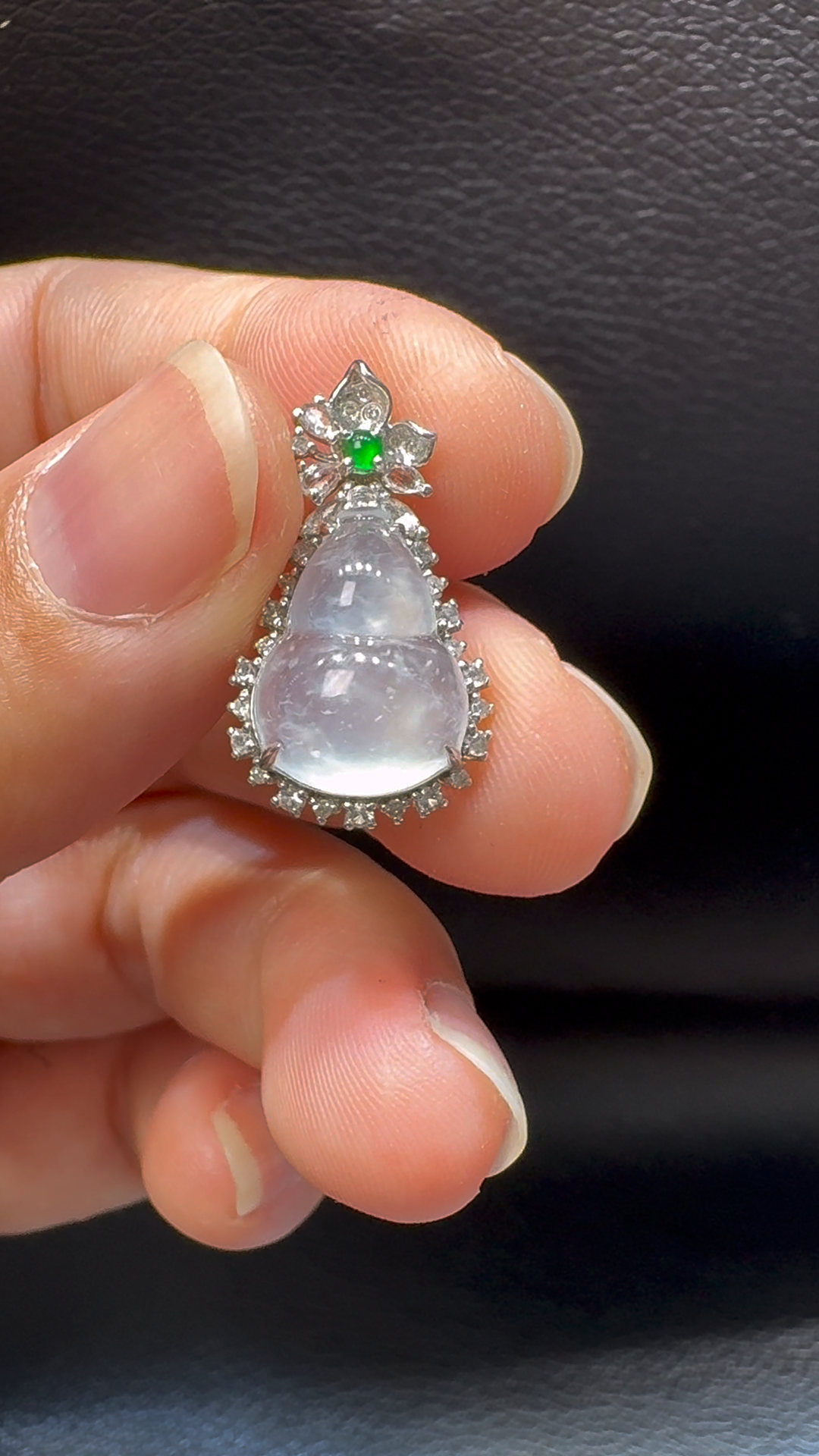 18K翡翠A貨玉器葫蘆翡翠吊墜 整個 22-13-8mm 9 18K翡翠A貨玉器葫蘆翡翠吊墜 整個 22-13-8mm - Image 9