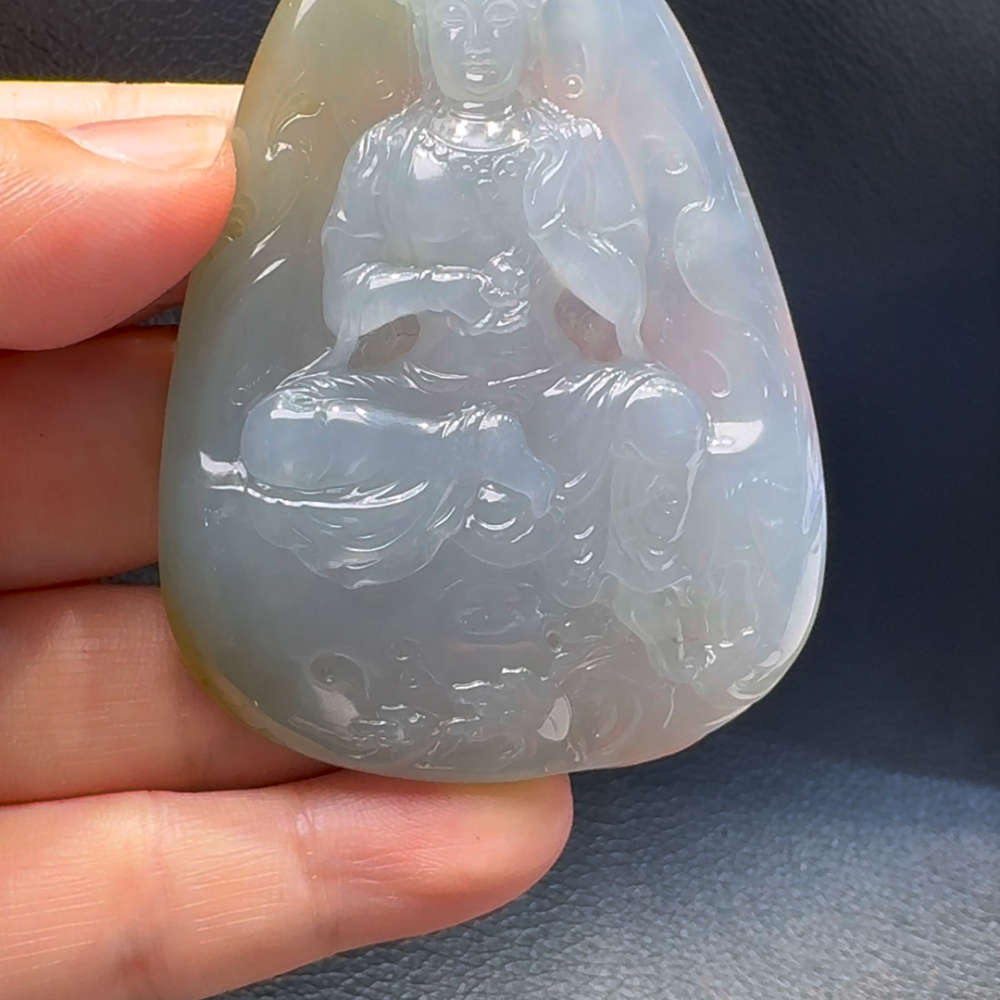 翡翠A貨玉器自在觀音翡翠吊墜 69-51-10mm