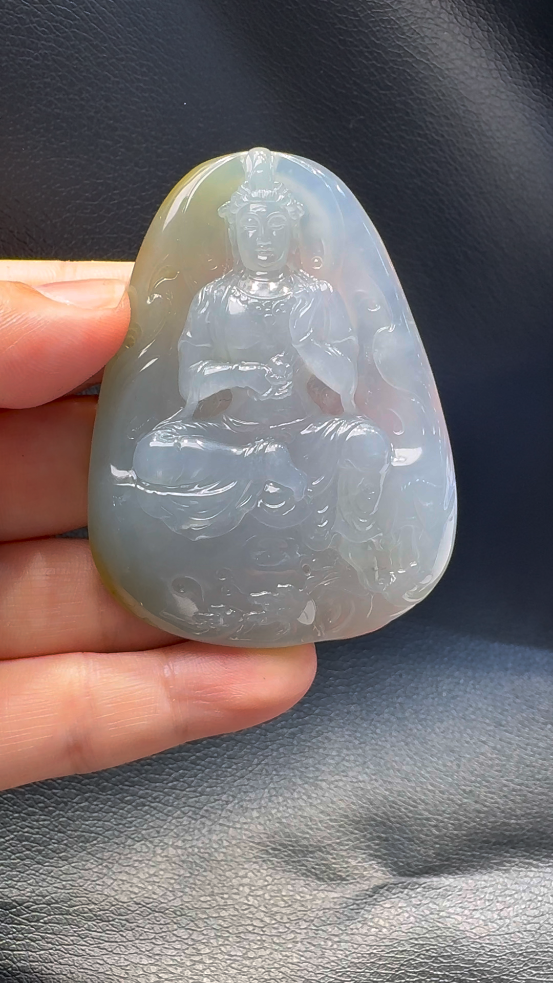 翡翠A貨玉器自在觀音翡翠吊墜 69-51-10mm 1 翡翠A貨玉器自在觀音翡翠吊墜 69-51-10mm