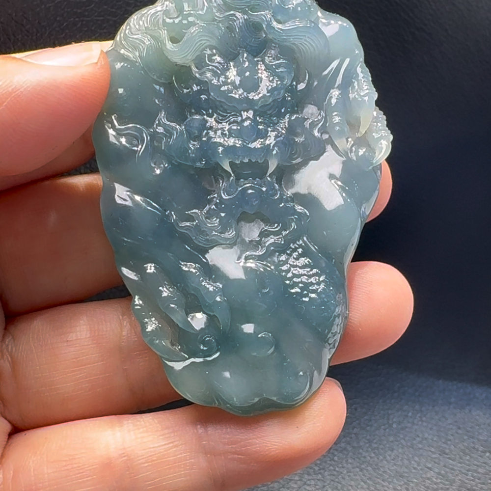 翡翠A貨玉器紫羅蘭龍牌翡翠吊墜 69-45-11mm