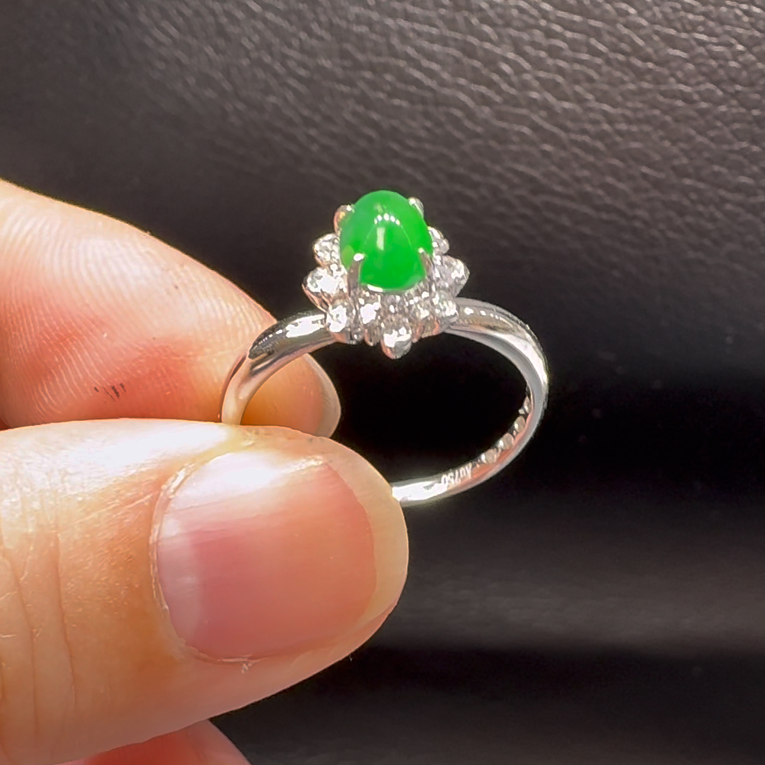 18K翡翠A貨玉器蛋面翡翠戒指 尺寸:主石6.7-4.6mm 4 18K翡翠A貨玉器蛋面翡翠戒指 尺寸:主石6.7-4.6mm - Image 4