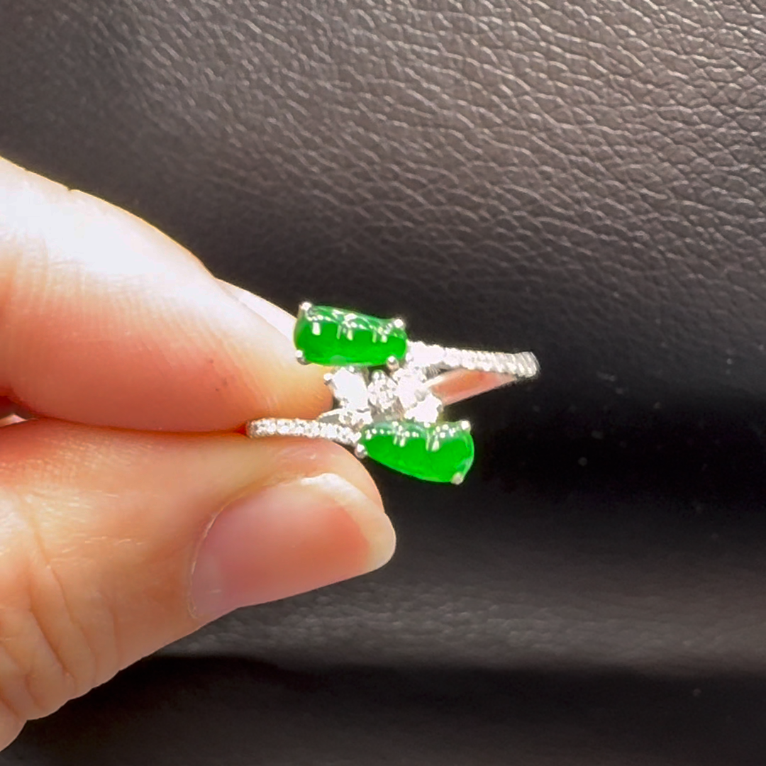 18K翡翠A貨玉器福豆翡翠戒指 主石6-3.1mm 3 18K翡翠A貨玉器福豆翡翠戒指 主石6-3.1mm - Image 3