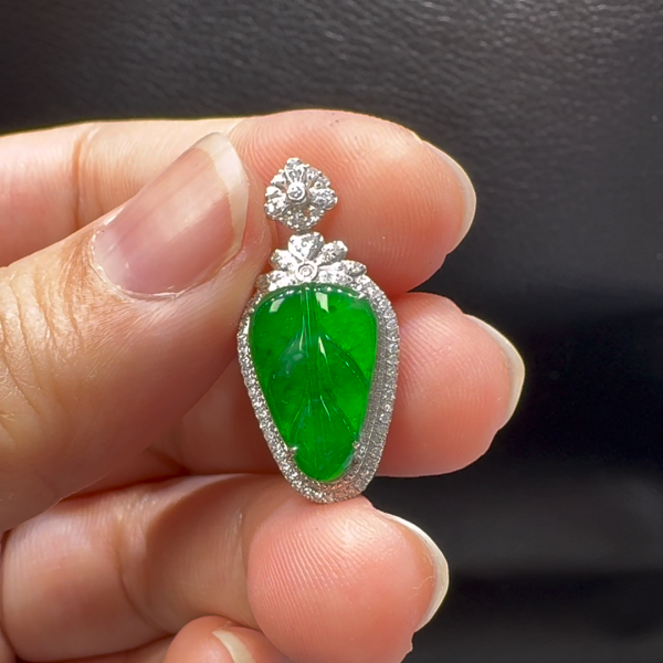 18K翡翠A貨玉器樹葉玉葉翡翠吊墜主石6.9-5.8mm