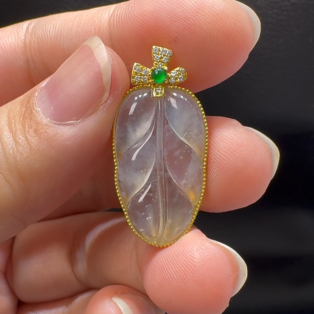 18K翡翠A貨玉器樹葉玉葉翡翠吊墜 整個30-15-4.6mm 1 18K翡翠A貨玉器樹葉玉葉翡翠吊墜 整個30-15-4.6mm