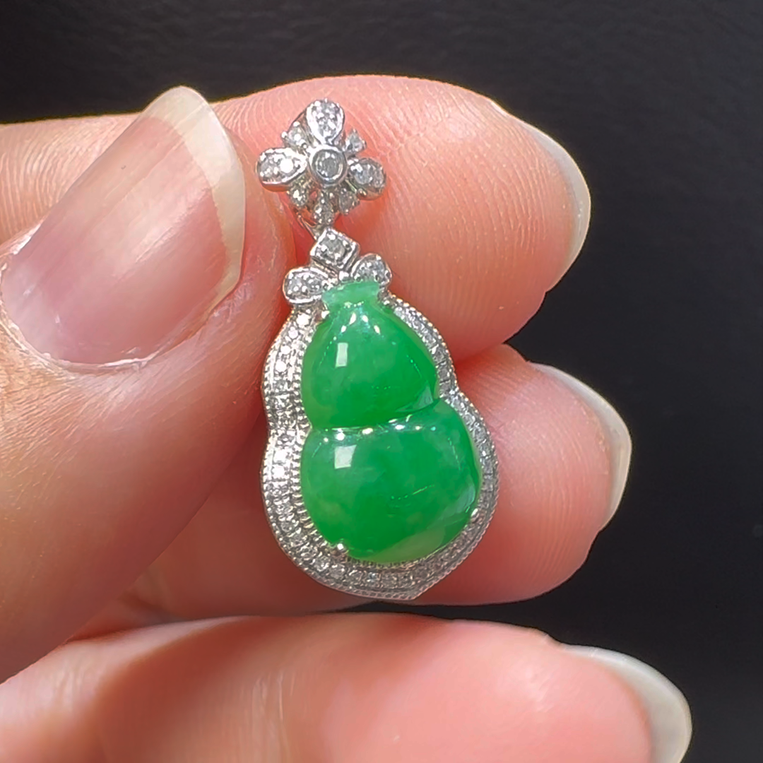 18K翡翠A貨玉器葫蘆翡翠吊墜 整個 23-11-6.8mm 主石12-8.5mm 2 18K翡翠A貨玉器葫蘆翡翠吊墜 整個 23-11-6.8mm 主石12-8.5mm - Image 2