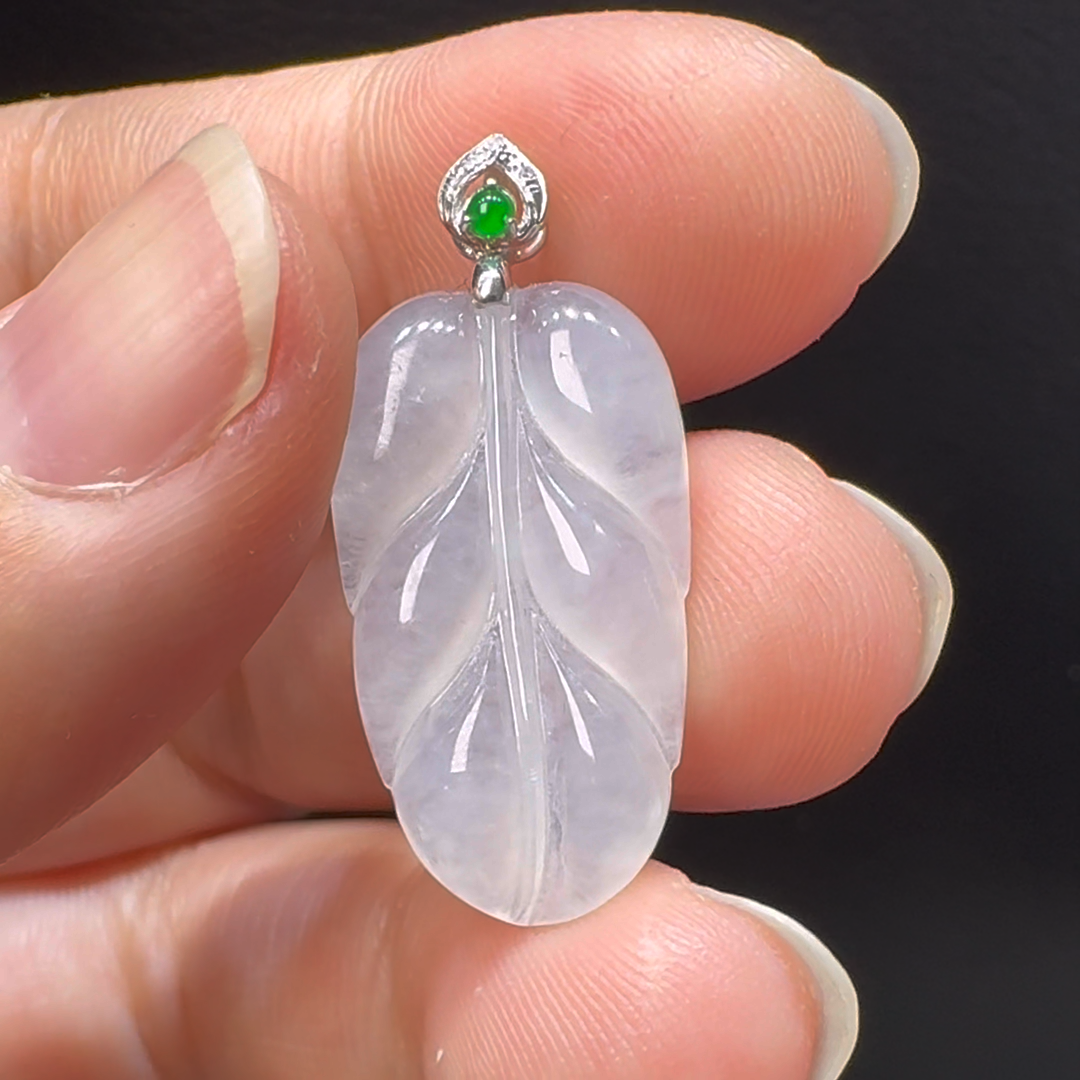 18K翡翠A貨玉器樹葉玉葉翡翠吊墜 整個29-13-4mm 1 18K翡翠A貨玉器樹葉玉葉翡翠吊墜 整個29-13-4mm