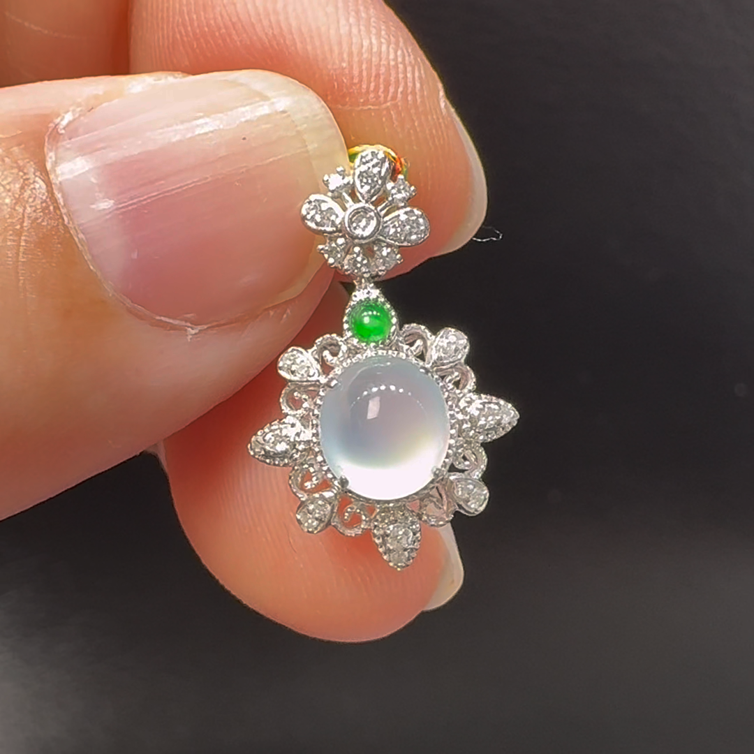 18K翡翠A貨玉器蛋面翡翠吊墜 整個20-13-8.5mm 主石6.1-5.5mm 1 18K翡翠A貨玉器蛋面翡翠吊墜 整個20-13-8.5mm 主石6.1-5.5mm