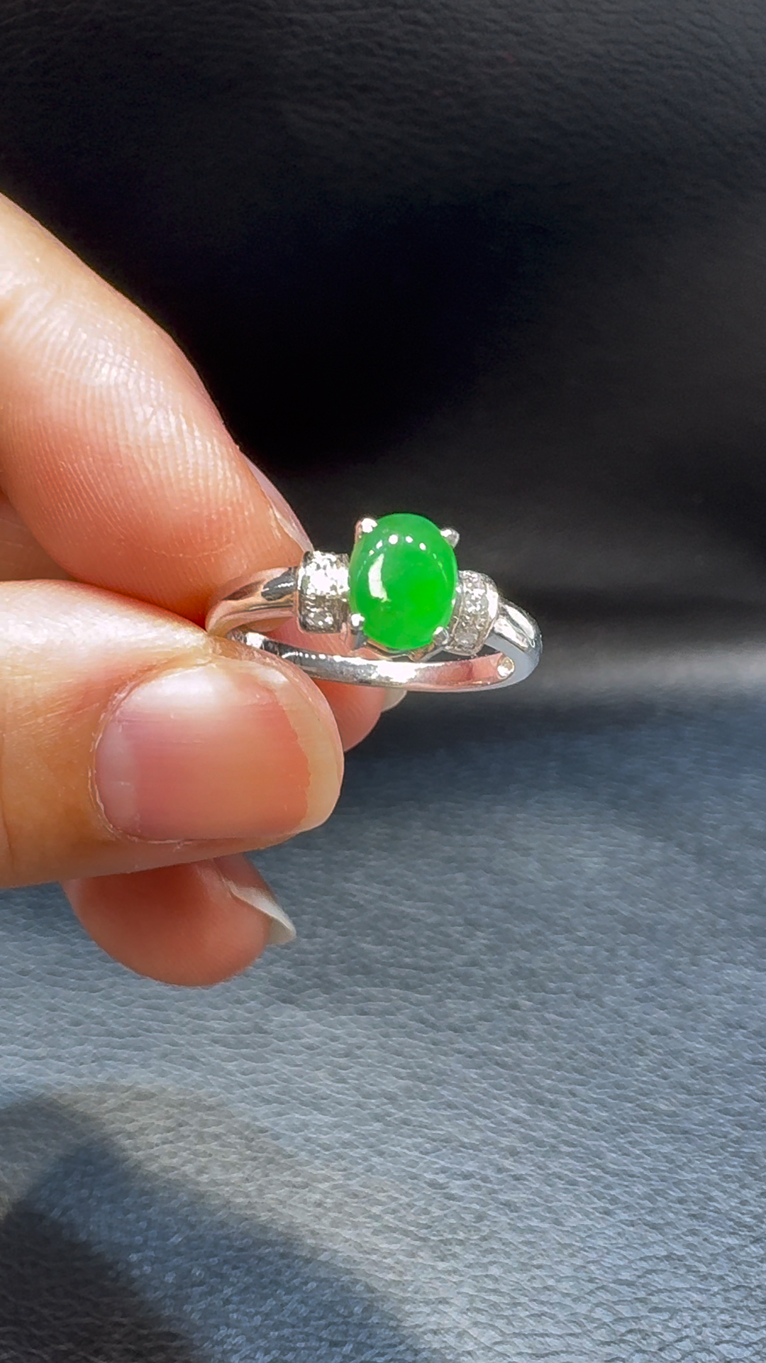 18K翡翠A貨玉器翡翠蛋面翡翠戒指 主石6.7-5.3mm 3 18K翡翠A貨玉器翡翠蛋面翡翠戒指 主石6.7-5.3mm - Image 3