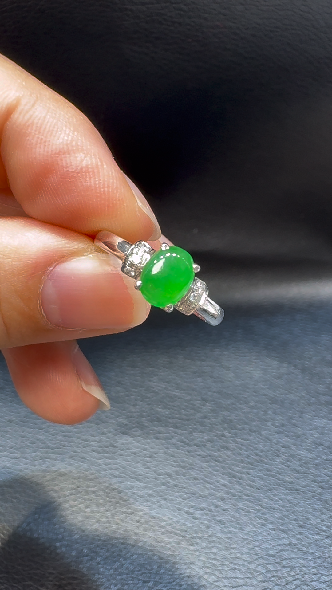 18K翡翠A貨玉器翡翠蛋面翡翠戒指 主石6.7-5.3mm 1 18K翡翠A貨玉器黃翡葫蘆翡翠戒指 主石6.7-5.3mm