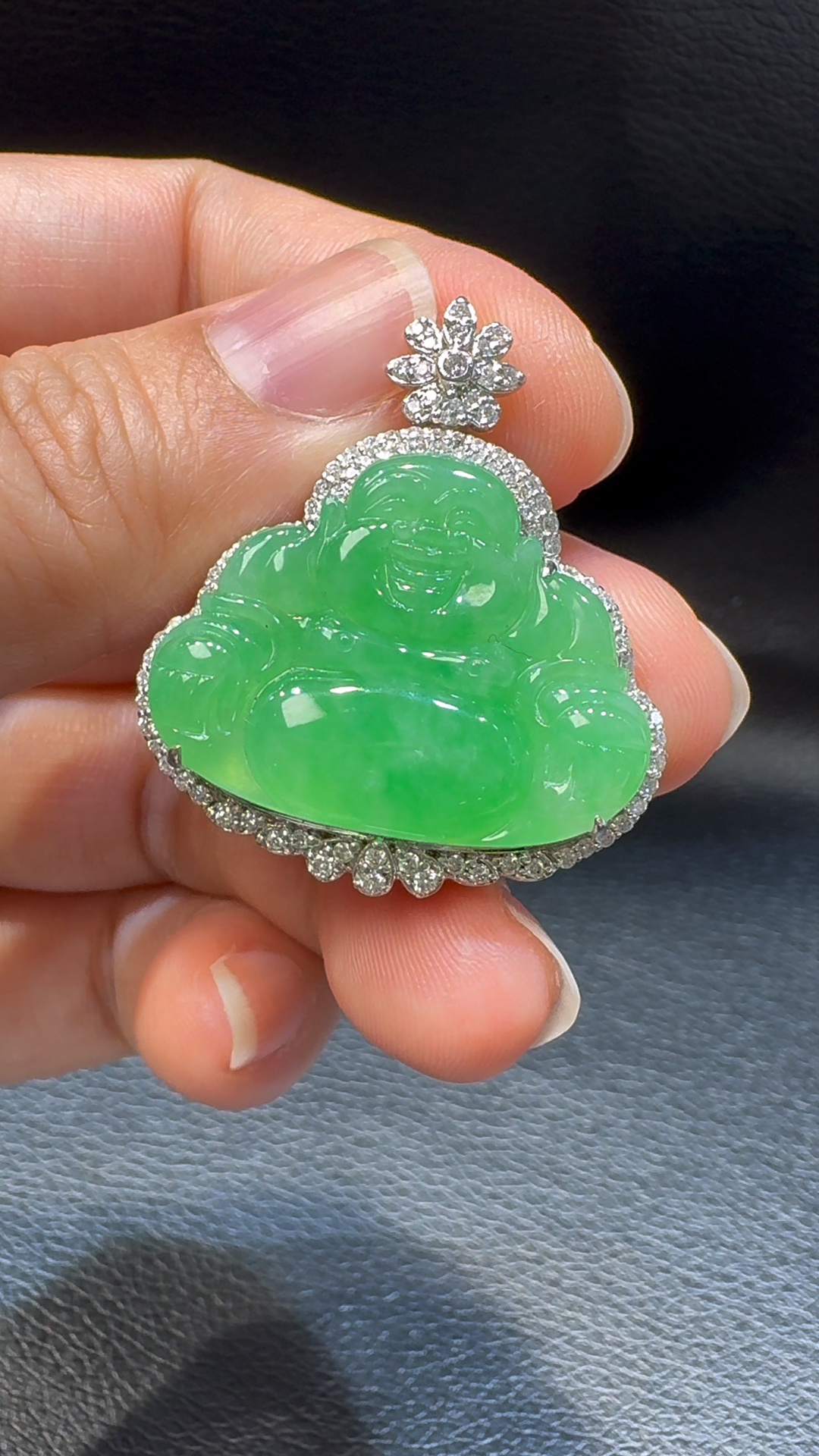 18K翡翠A貨玉器玉佛公彌勒佛翡翠吊墜 35-30-11mm 主石27-21mm 3 18K翡翠A貨玉器玉佛公彌勒佛翡翠吊墜 35-30-11mm 主石27-21mm - Image 3