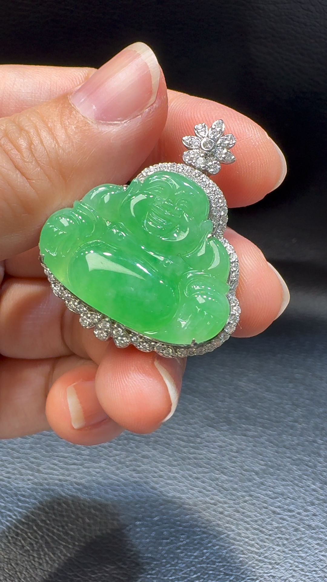 18K翡翠A貨玉器玉佛公彌勒佛翡翠吊墜 35-30-11mm 主石27-21mm 4 18K翡翠A貨玉器玉佛公彌勒佛翡翠吊墜 35-30-11mm 主石27-21mm - Image 4