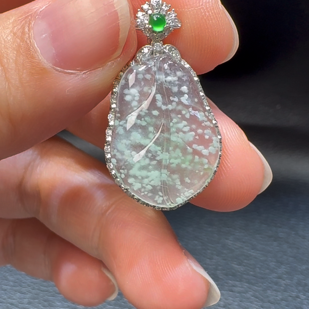 18K翡翠A貨玉器樹葉玉葉翡翠吊墜 雪花棉主石20-14mm