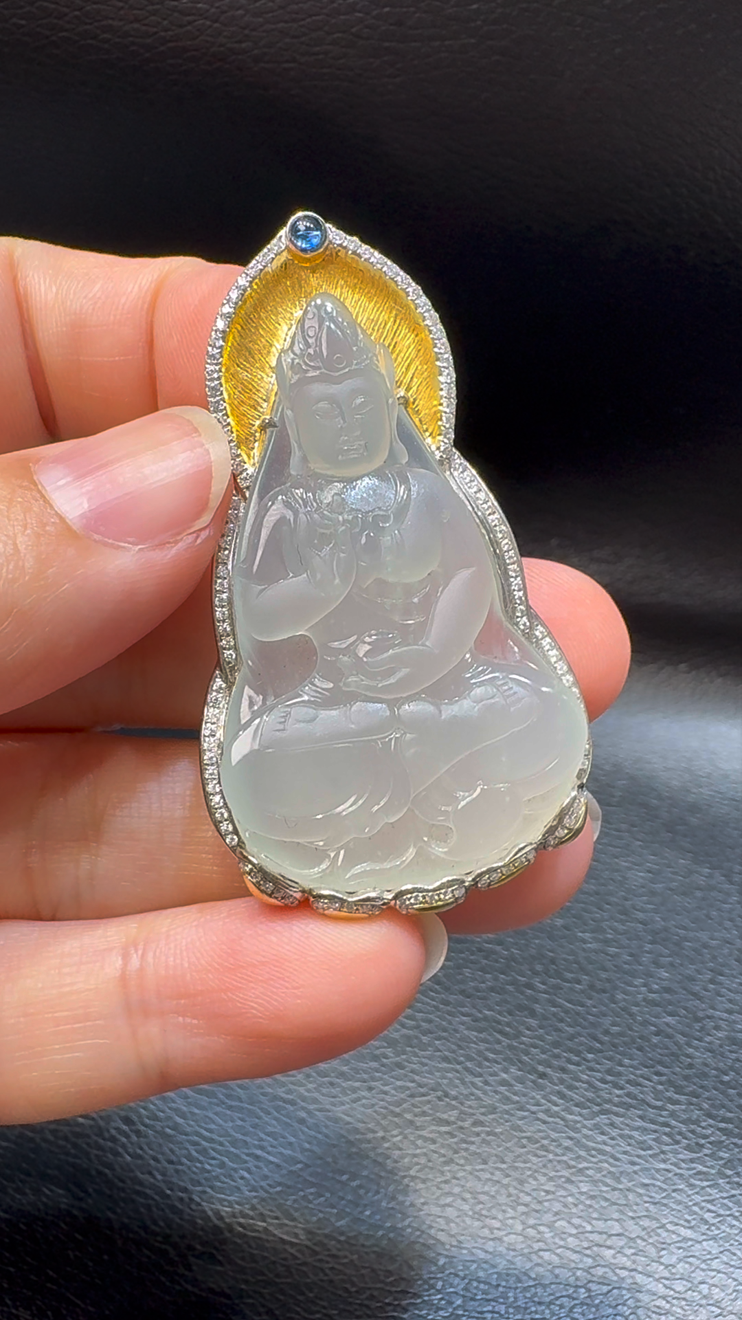 18K翡翠A貨玉器觀音翡翠吊墜 整個 52-30-9mm 2 18K翡翠A貨玉器觀音翡翠吊墜 整個 52-30-9mm - Image 2