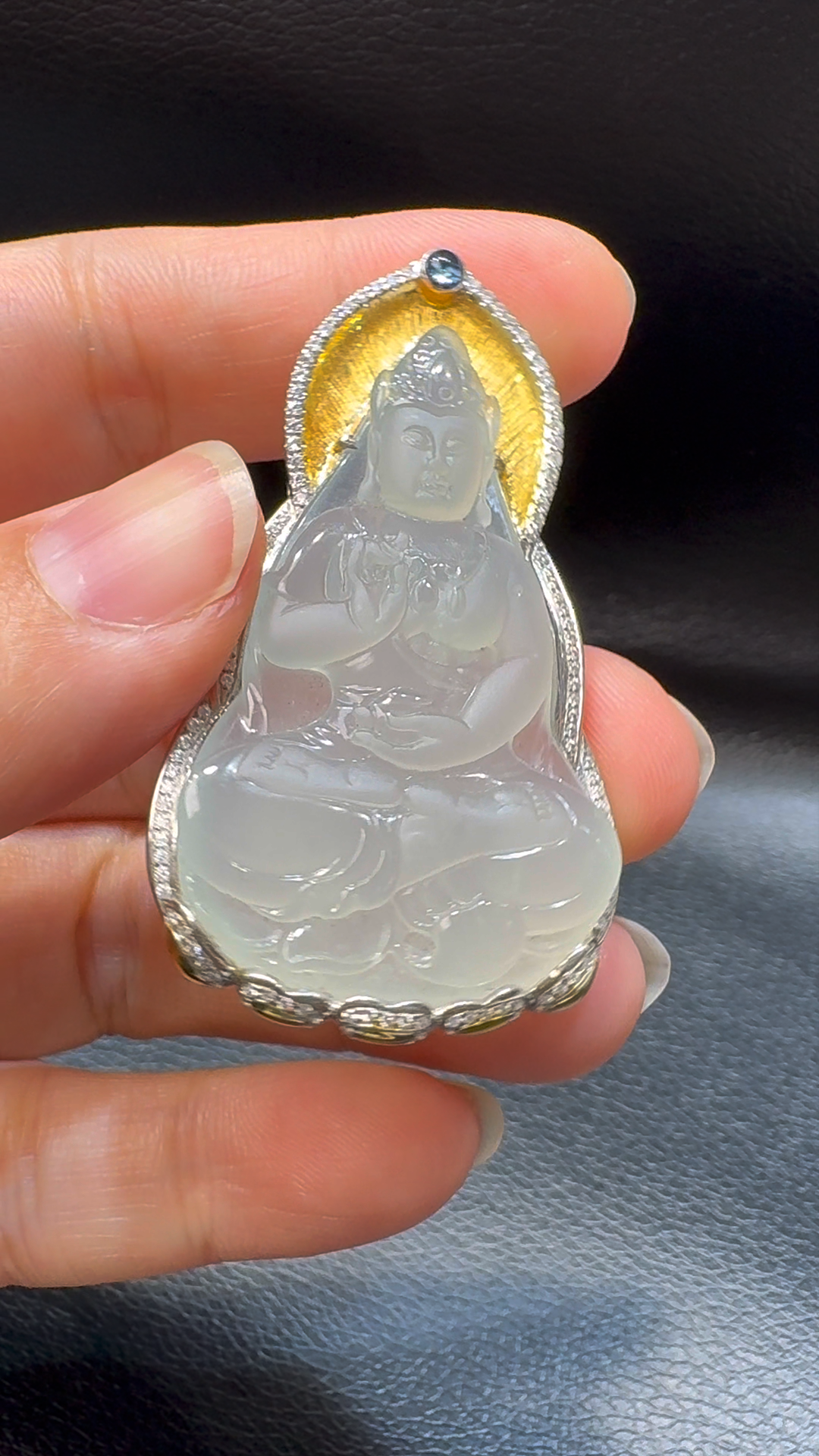 18K翡翠A貨玉器觀音翡翠吊墜 整個 52-30-9mm 4 18K翡翠A貨玉器觀音翡翠吊墜 整個 52-30-9mm - Image 4