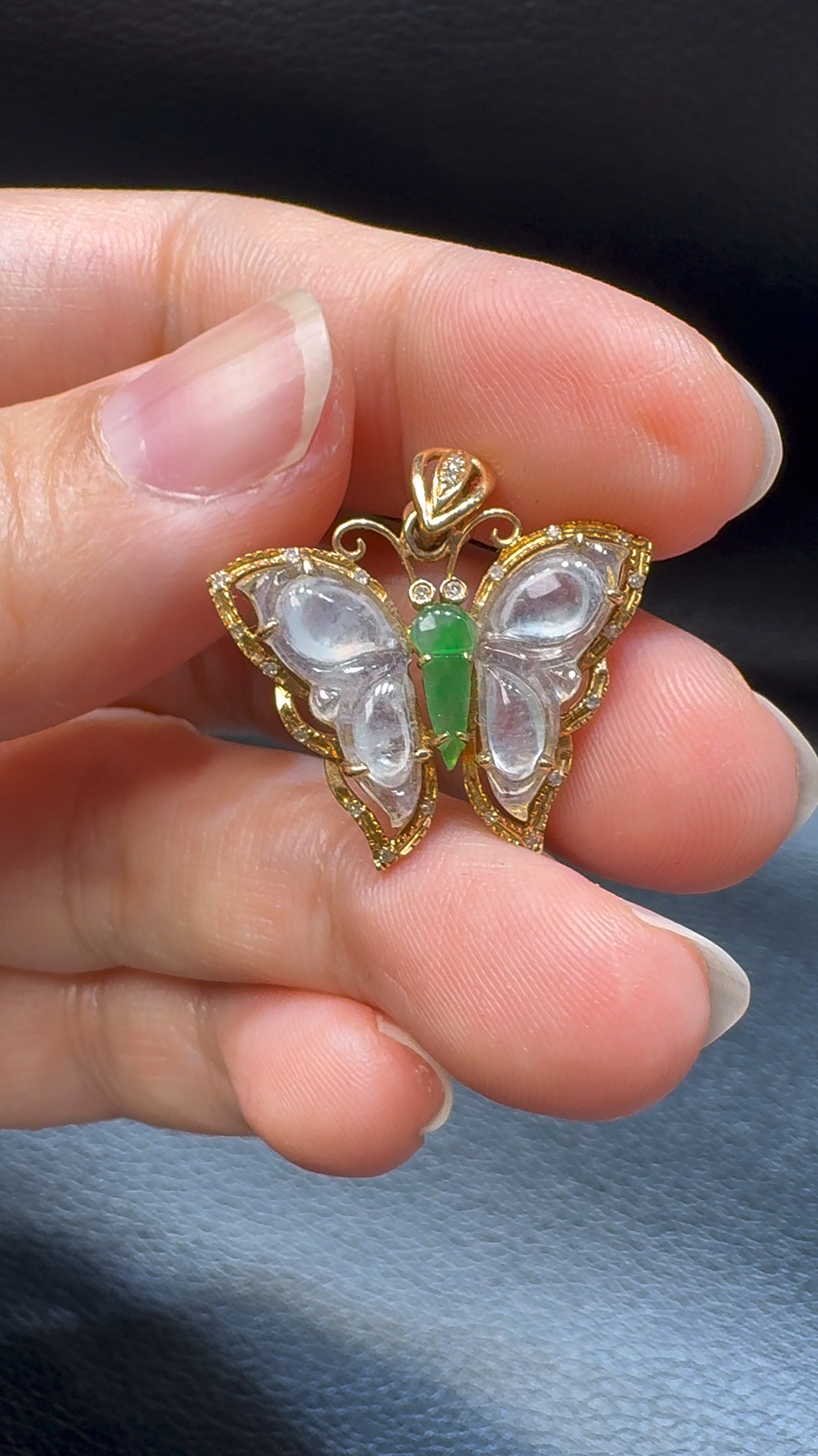 18K翡翠A貨玉器無事牌翡翠吊墜 整個 23-23-6mm 5 18K翡翠A貨玉器無事牌翡翠吊墜 整個 23-23-6mm - Image 5