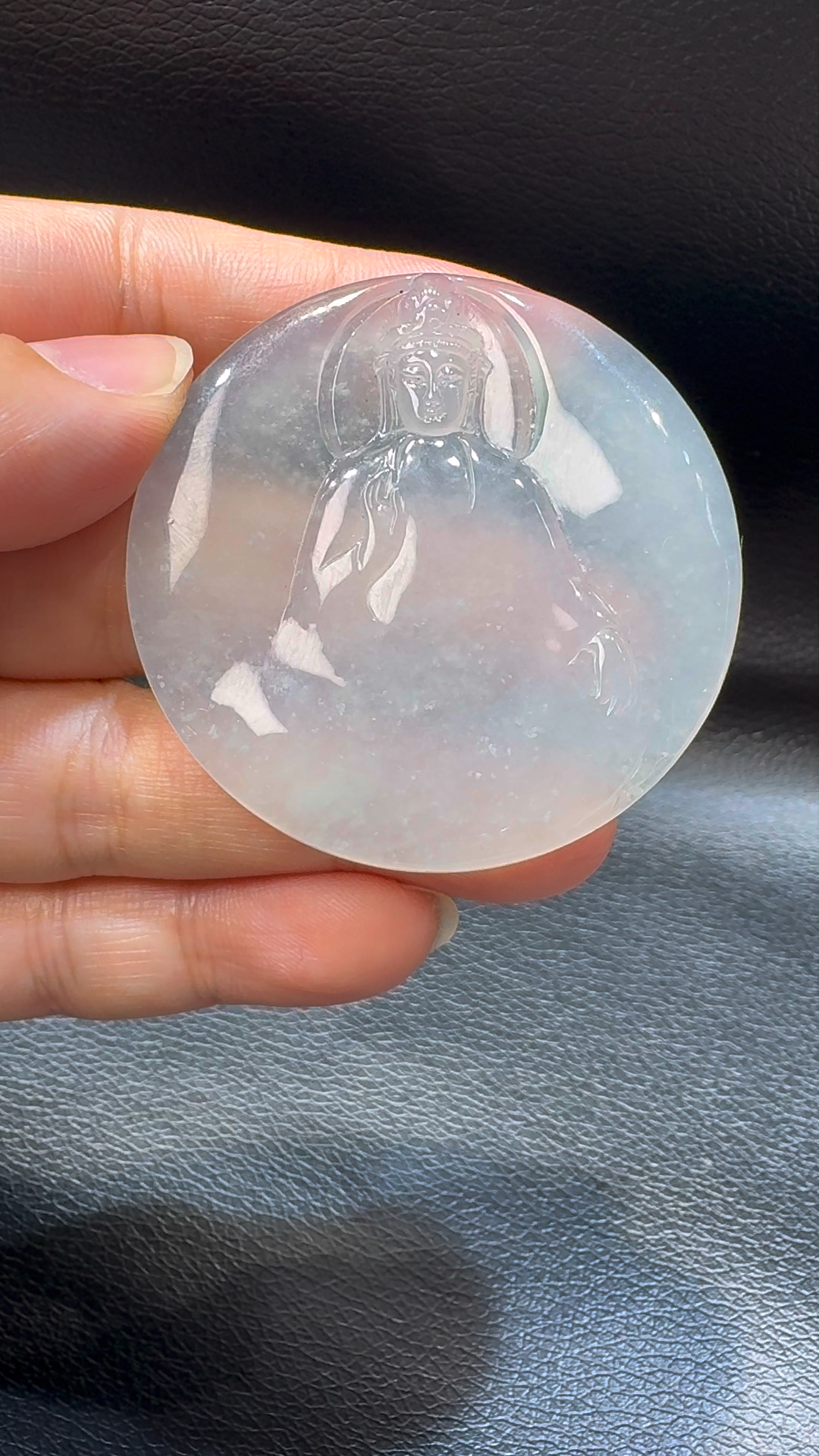 18K翡翠A貨玉器觀音翡翠吊墜 整個 49-5mm 1 18K翡翠A貨玉器觀音翡翠吊墜 整個 49-5mm