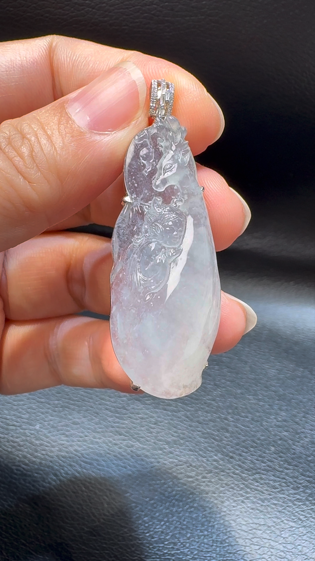 18K翡翠A貨玉器觀音翡翠吊墜 整個52-18-9.4mm 1 18K翡翠A貨玉器觀音翡翠吊墜 整個52-18-9.4mm