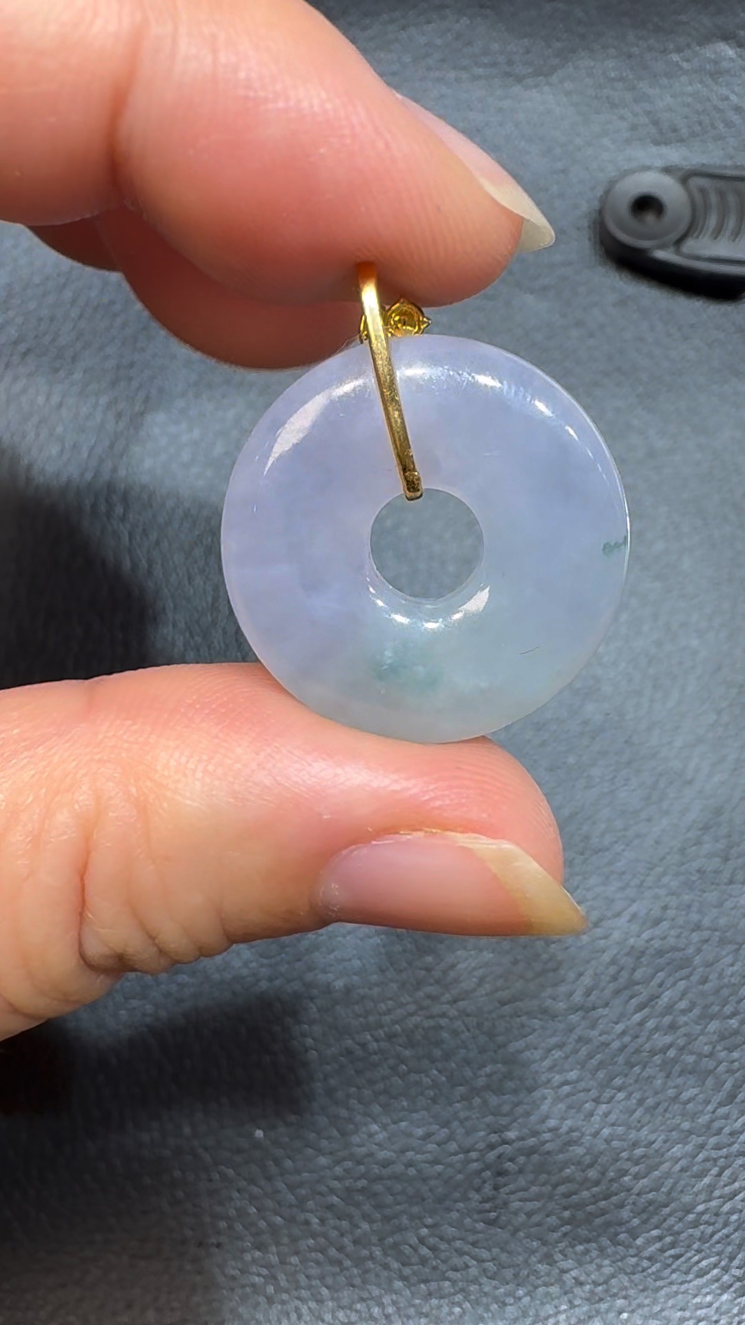 翡翠直播商品#70-18k白金鑽石春彩平安扣平安環 4 翡翠直播商品#70-18k白金鑽石春彩平安扣平安環 - Image 4