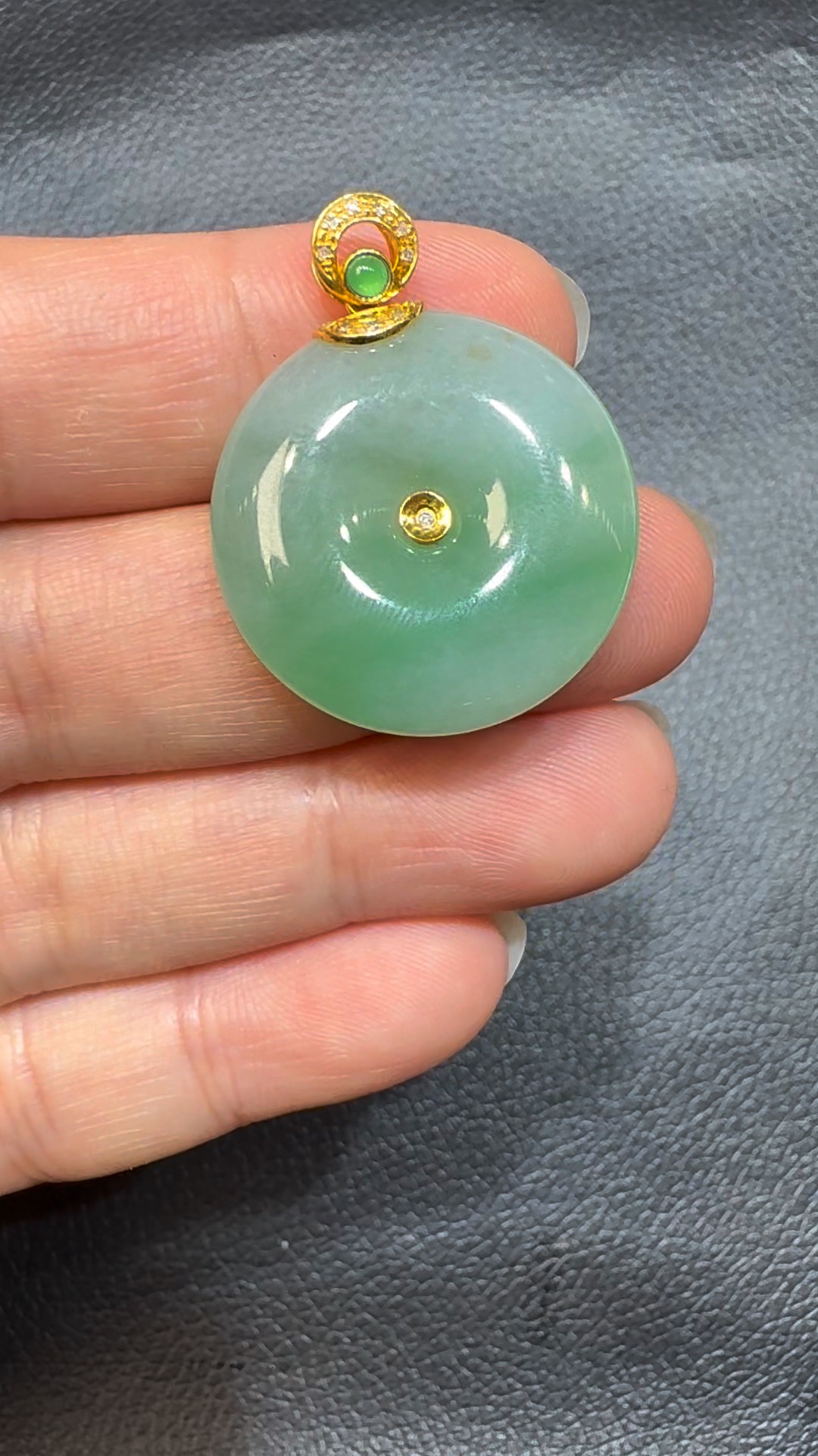 翡翠直播商品#71- 18K黃金翡翠平安扣吊墜 2 翡翠直播商品#71- 18K黃金翡翠平安扣吊墜 - Image 2