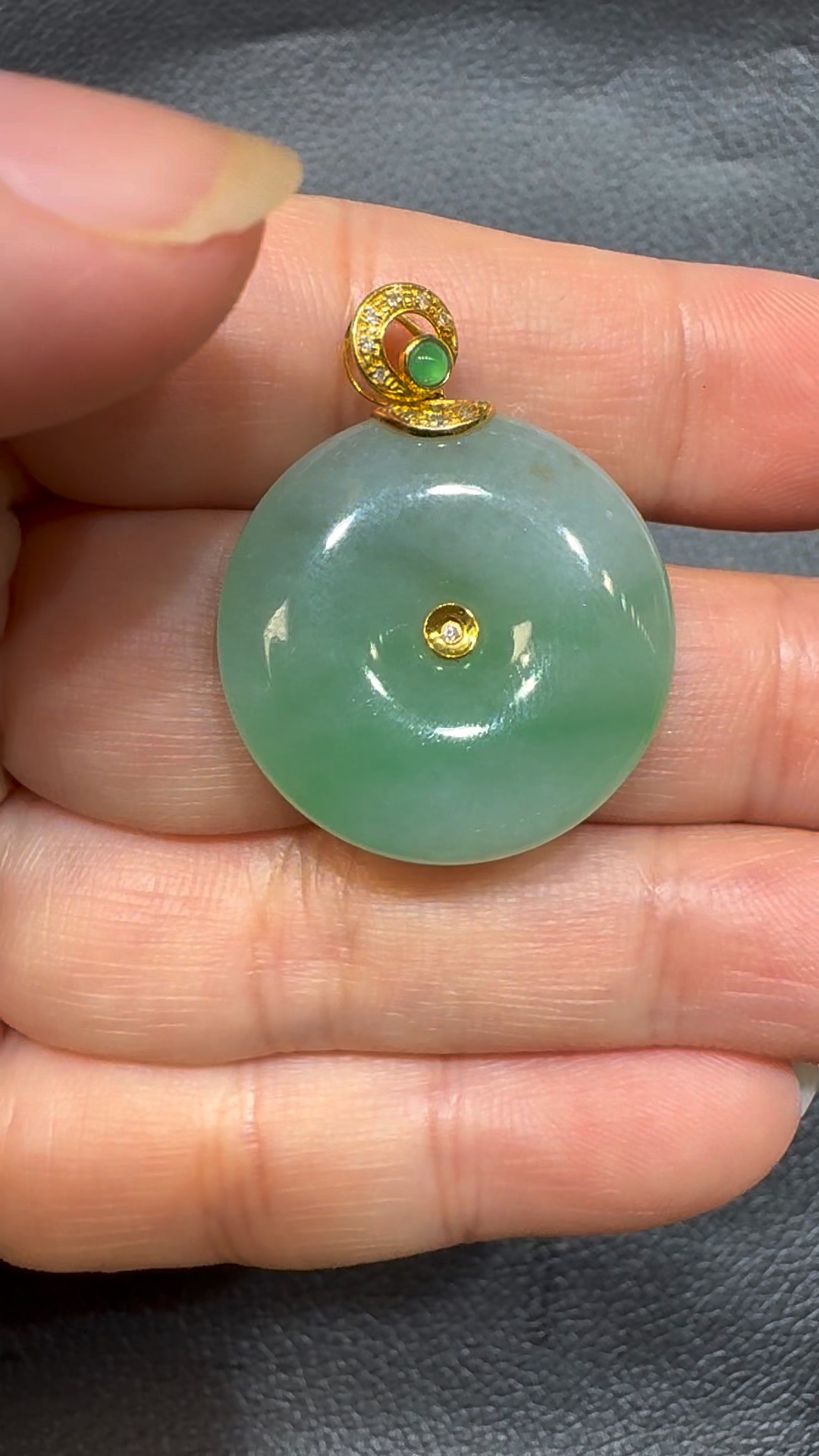 翡翠直播商品#71- 18K黃金翡翠平安扣吊墜 1 翡翠直播商品#71- 18K黃金翡翠平安扣吊墜