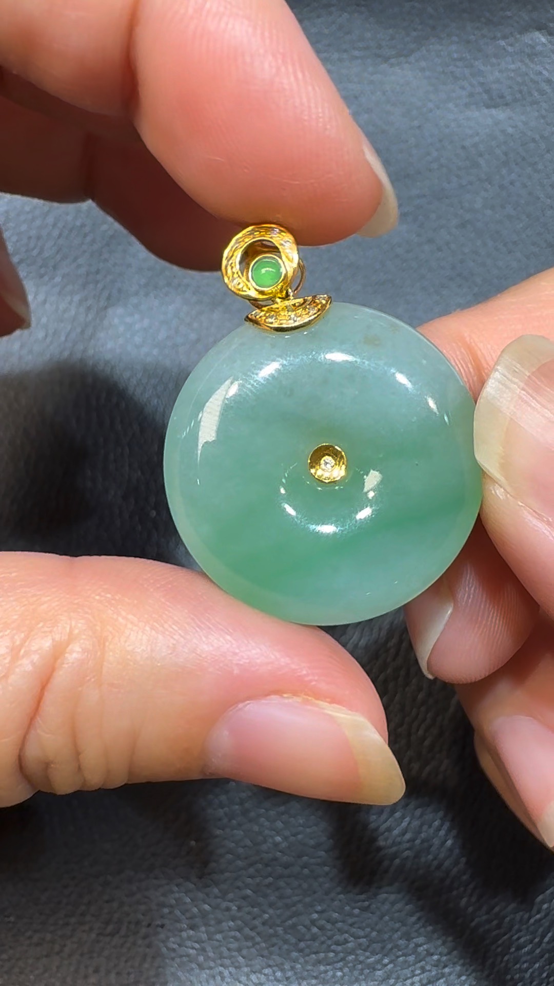 翡翠直播商品#71- 18K黃金翡翠平安扣吊墜 4 翡翠直播商品#71- 18K黃金翡翠平安扣吊墜 - Image 4