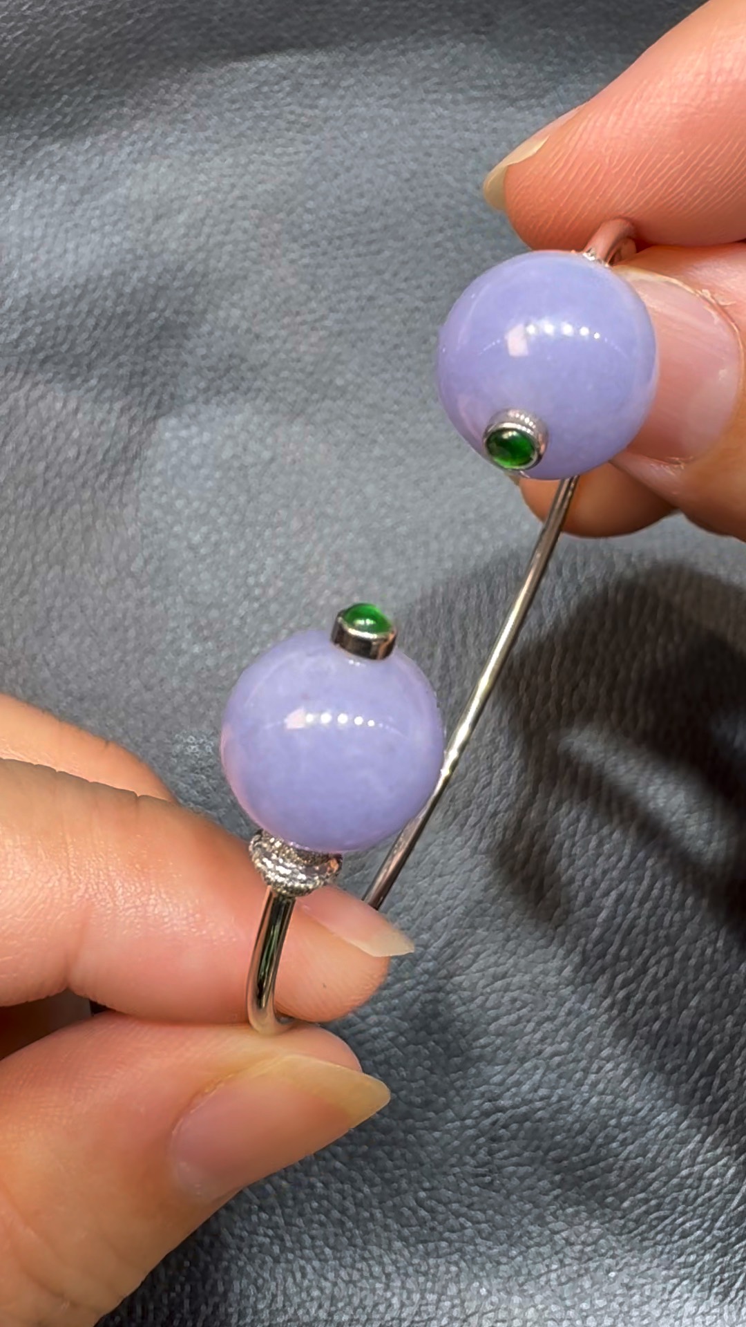 翡翠直播商品#73-18k白金鑽石紫羅蘭珠手串手鐲 5 翡翠直播商品#73-18k白金鑽石紫羅蘭珠手串手鐲 - Image 5