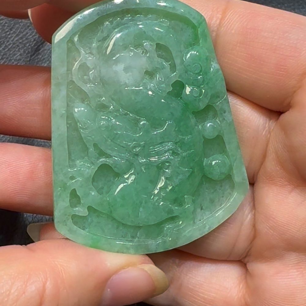 翡翠直播商品#84 - 翡翠A貨龍牌吊墜