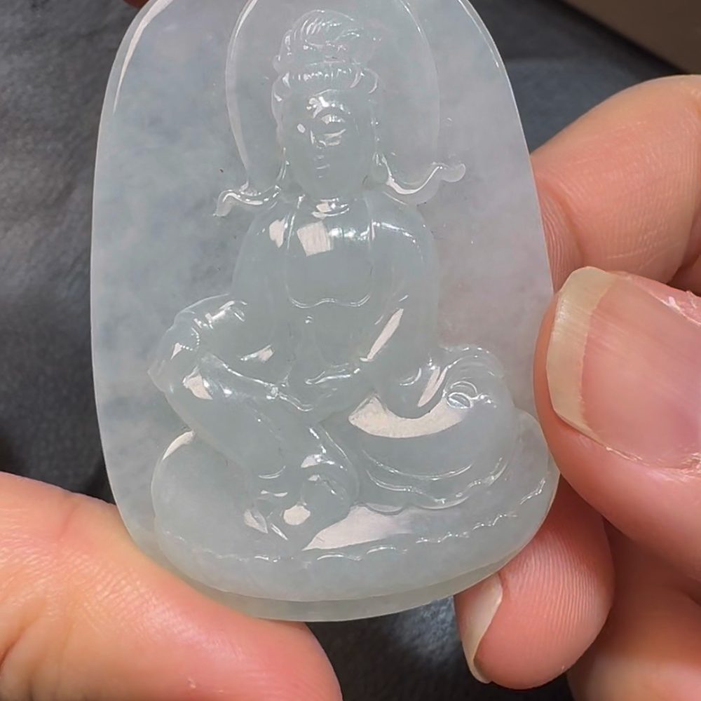 翡翠直播商品#90 -自在觀音翡翠吊墜