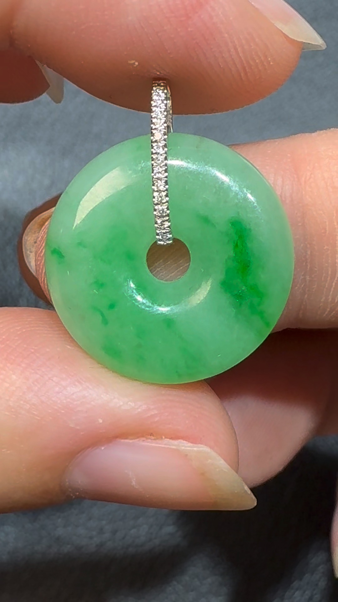 翡翠直播商品#96-18K白金鑽石翡翠平安扣 1 翡翠直播商品#96-18K白金鑽石翡翠平安扣