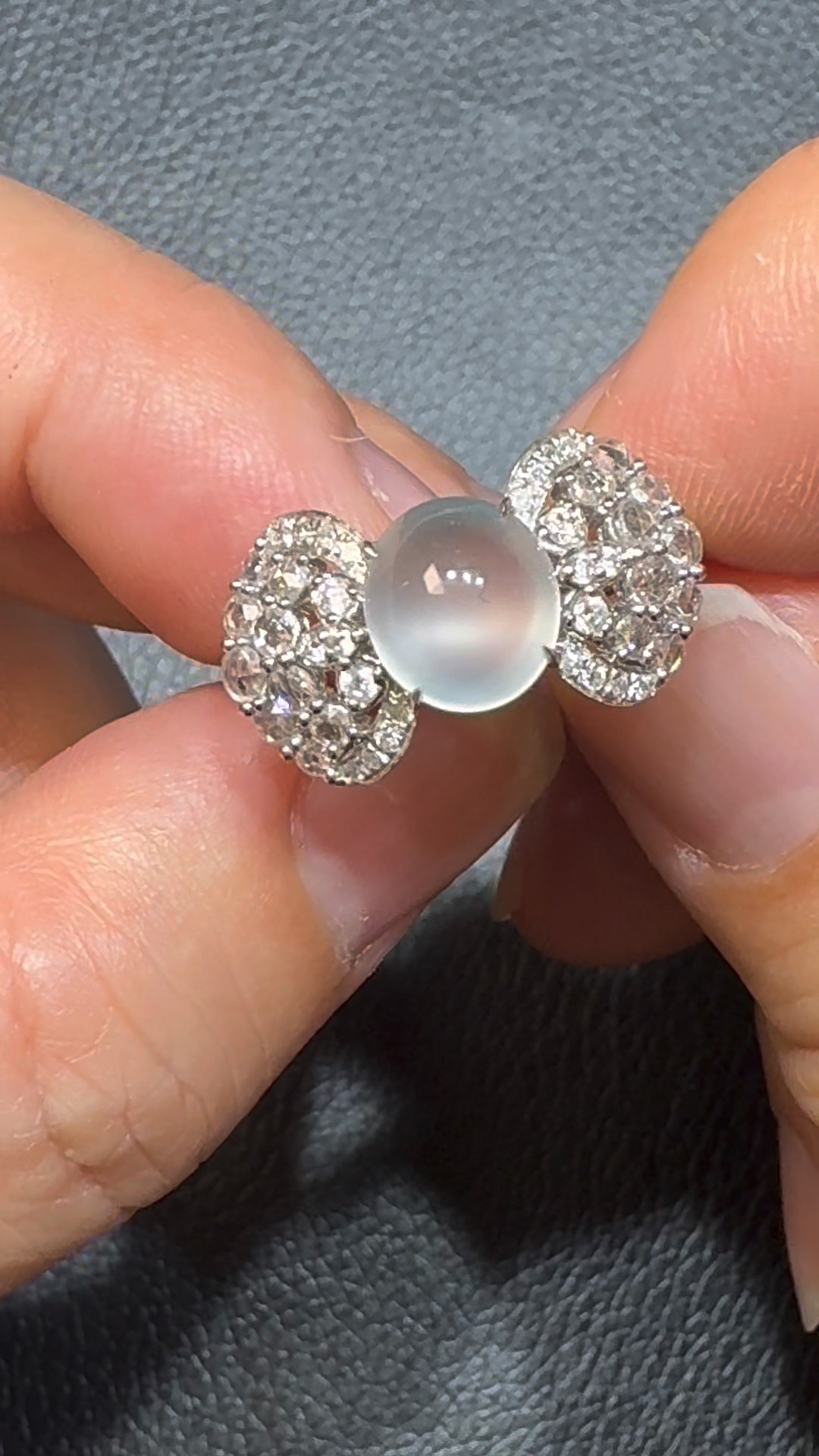 翡翠直播商品#103-18K白金鑽石翡翠蛋面戒指 3 翡翠直播商品#103-18K白金鑽石翡翠蛋面戒指 - Image 3